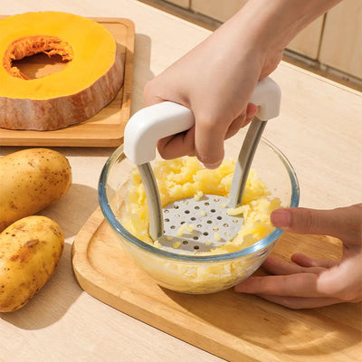 Plastic Manual Potato Masher – Durable PP Fruit & Vegetable Tool with Comfortable Grip